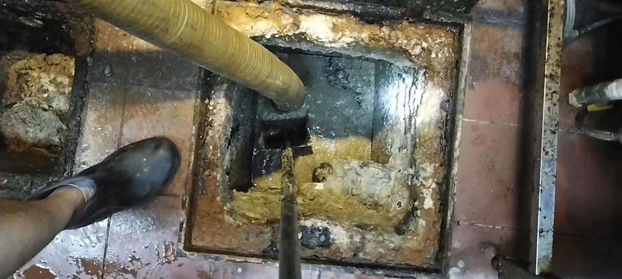 花溪污水池清理一般都有毒气，怎么预防中毒呢？
