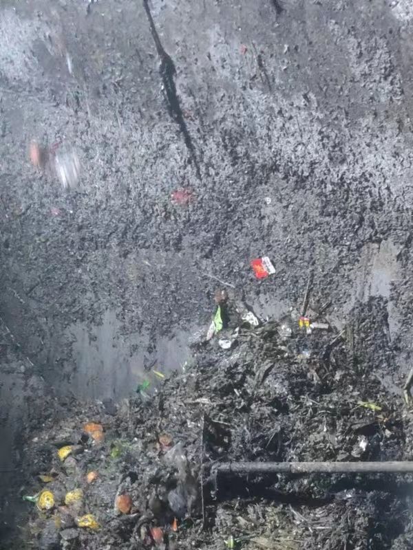 花溪污水池清理